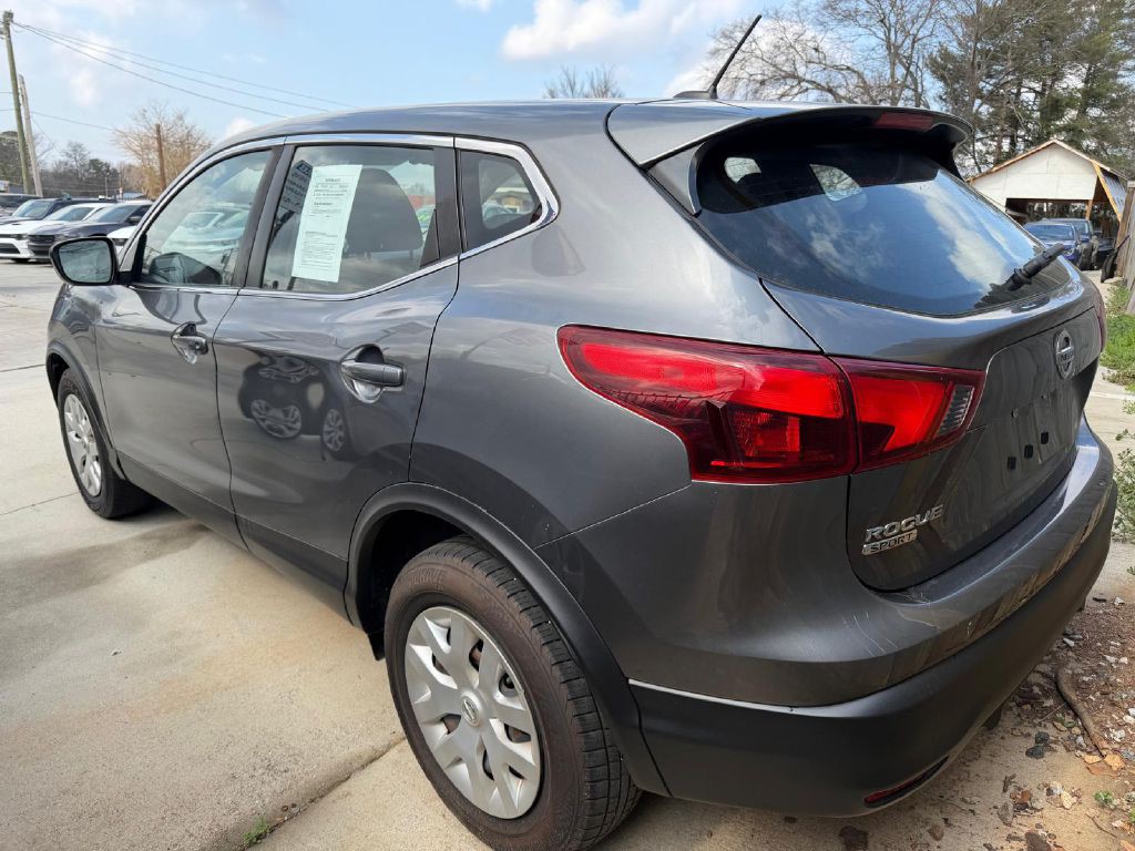 2019 Nissan Rogue Image 2