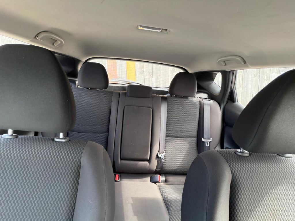 2019 Nissan Rogue Image 3