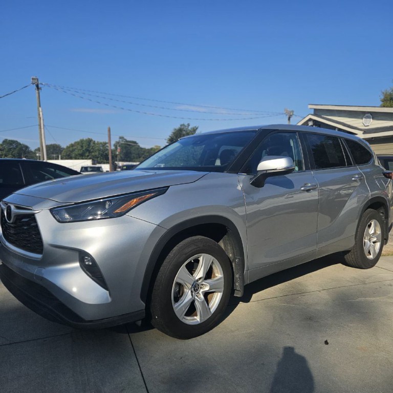 2024 Toyota Highlander Image 1