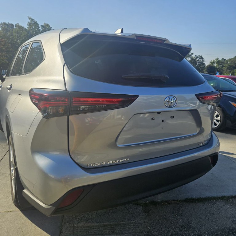 2024 Toyota Highlander Image 2