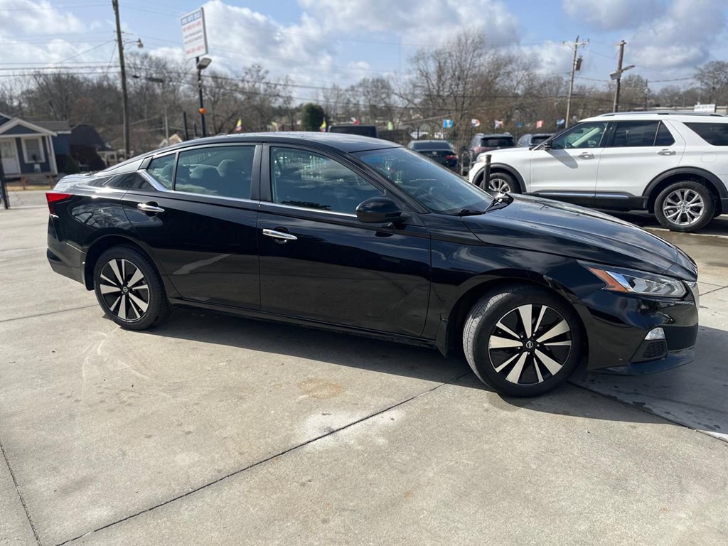 2022 Nissan Altima Image 4
