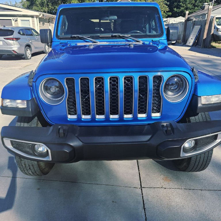 2020 Jeep Gladiator Image 2