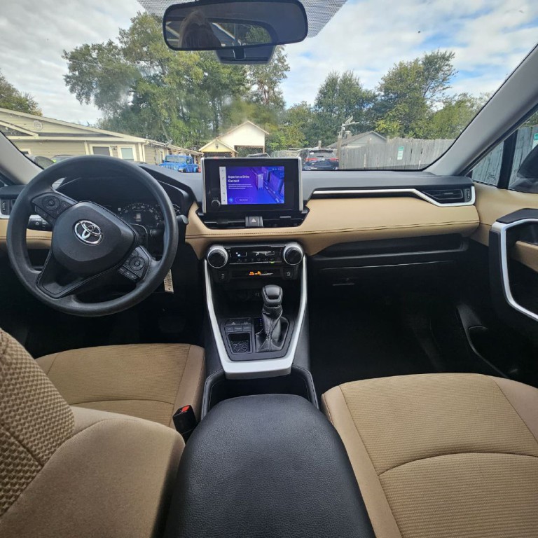 2024 Toyota Rav4 Image 2