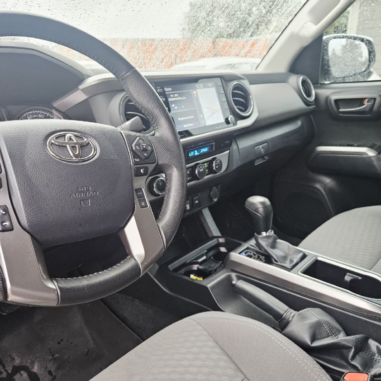 2023 Toyota Tacoma Image 1