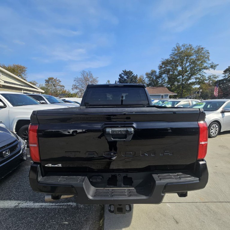 2024 Toyota Tacoma Image 4