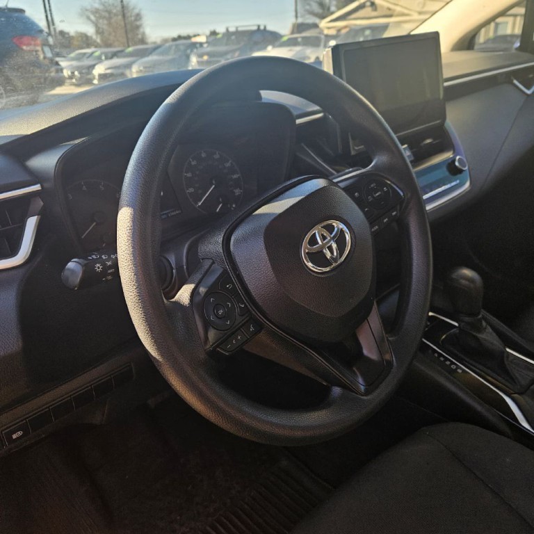2023 Toyota Corolla Image 2