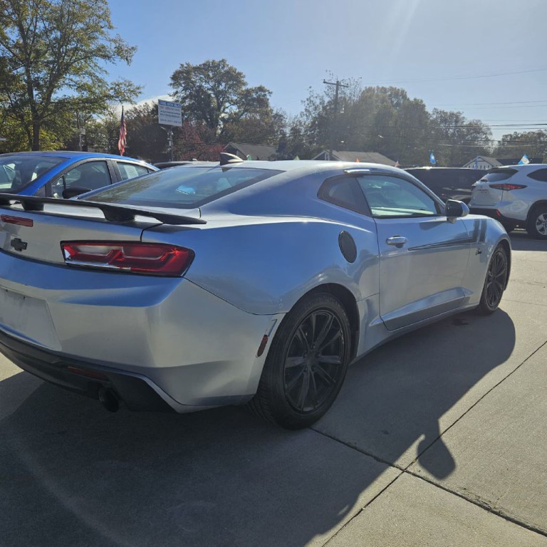 2018 Chevrolet Camaro Image 4
