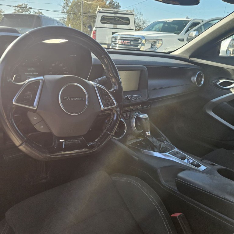 2018 Chevrolet Camaro Image 5