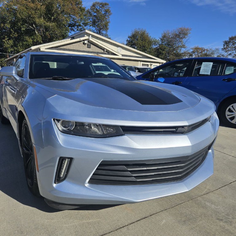 2018 Chevrolet Camaro Image 1