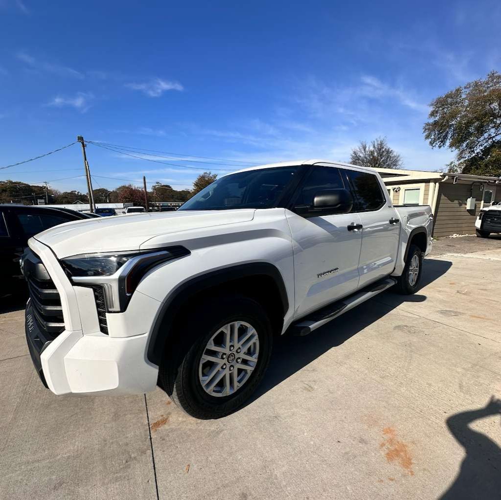 2023 Toyota Tundra Image 3