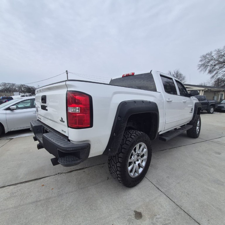 2017 GMC Sierra Image 4