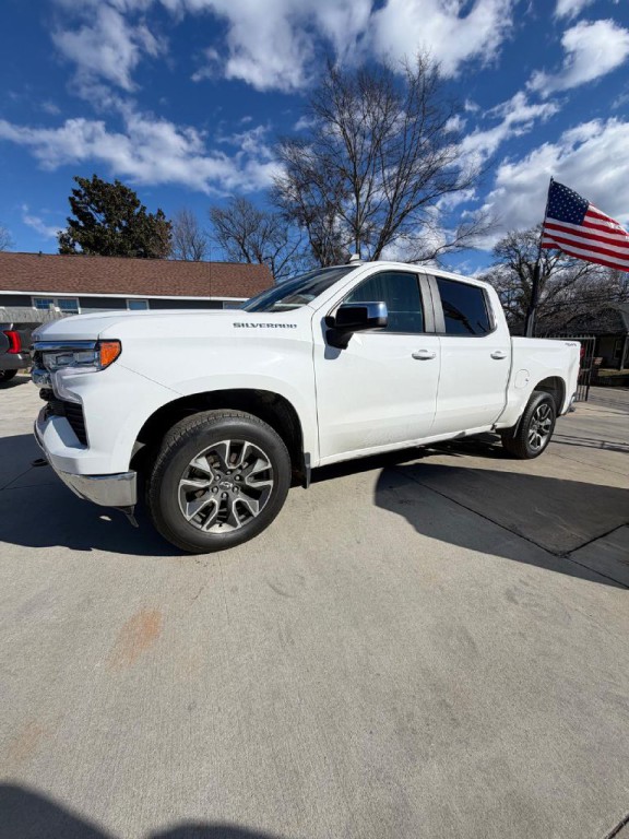 2025 Chevrolet Silverado 1500 Image 3