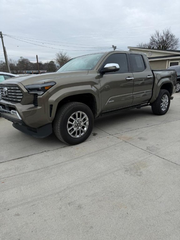 2024 Toyota Tacoma Image 5
