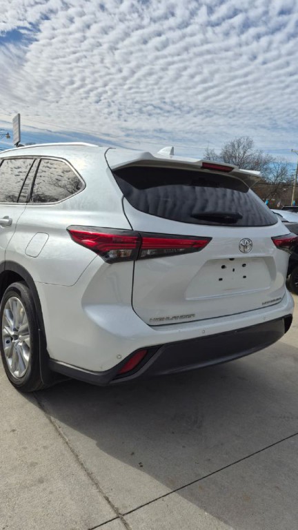 2023 Toyota Highlander Image 5