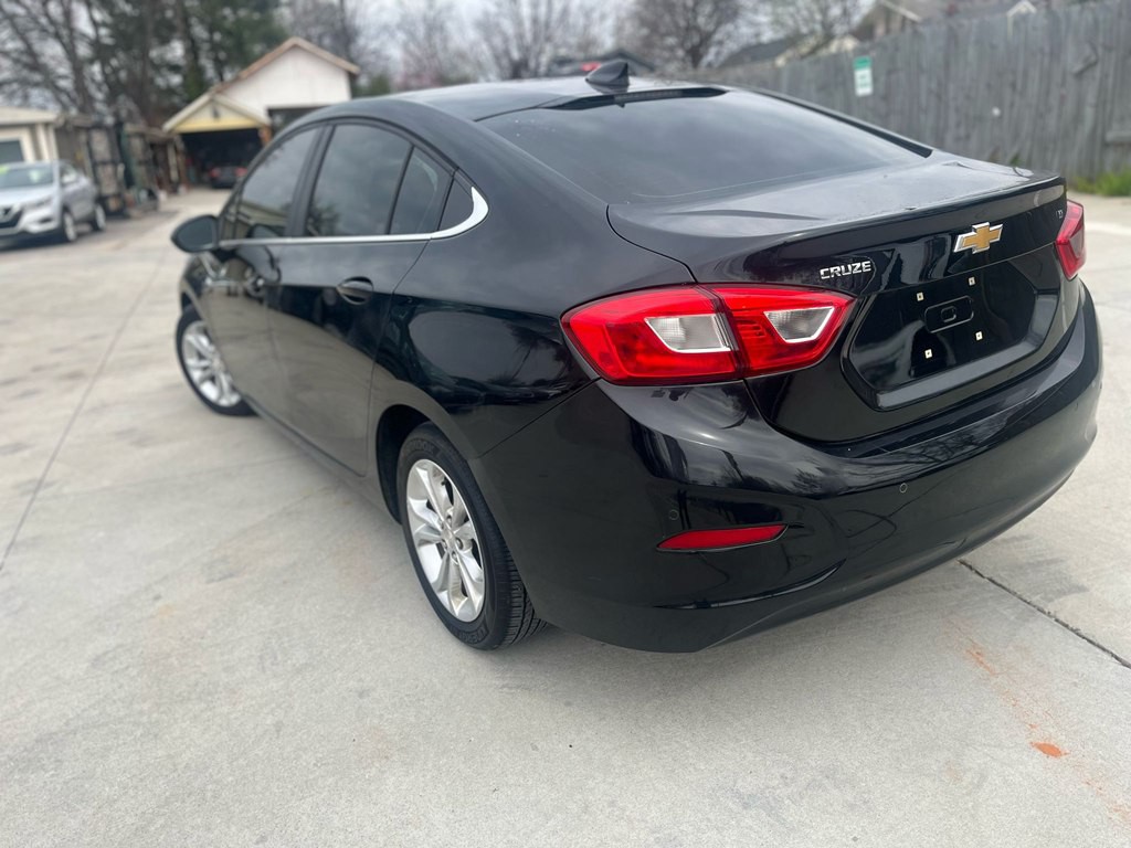 2020 Chevrolet Malibu Image 3