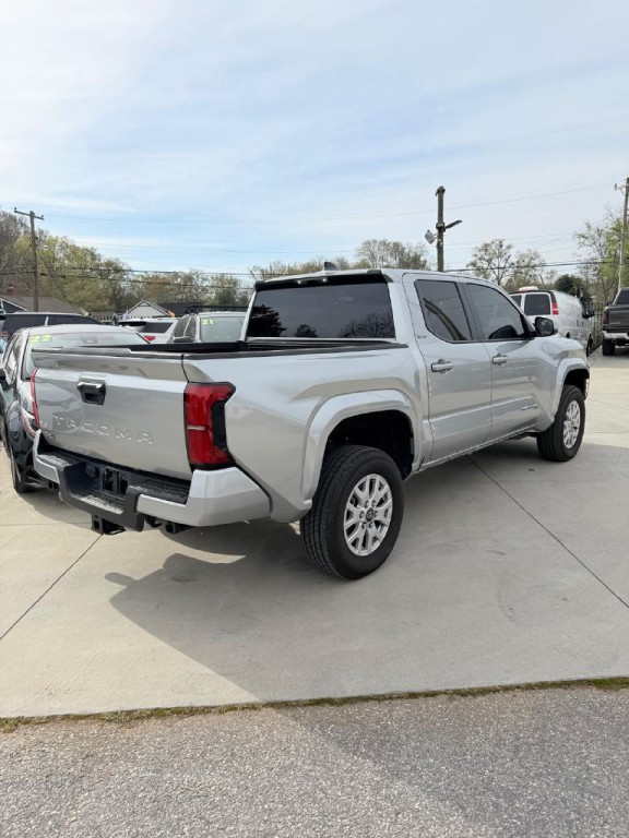 2024 Toyota Tacoma Image 2