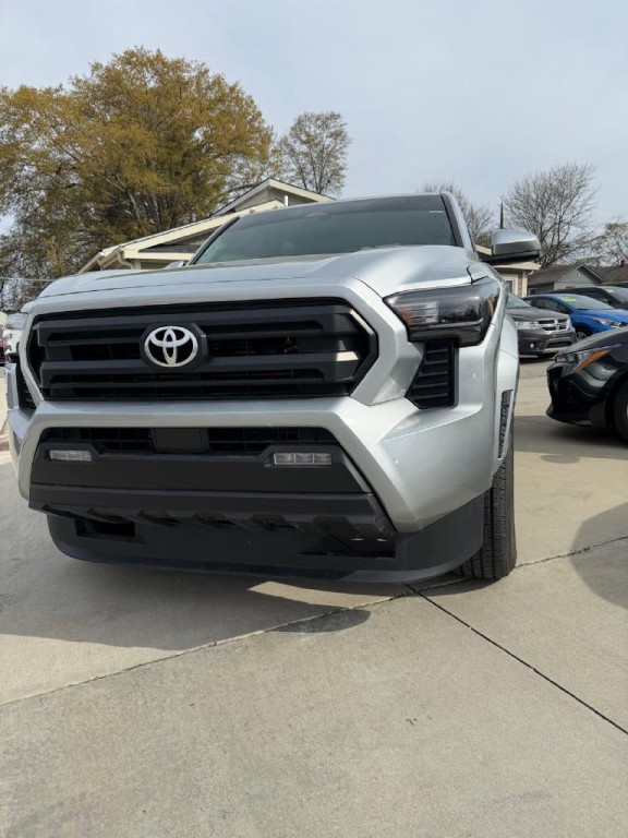 2024 Toyota Tacoma Image 3