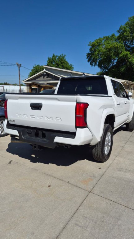 2024 Toyota Tacoma Image 6