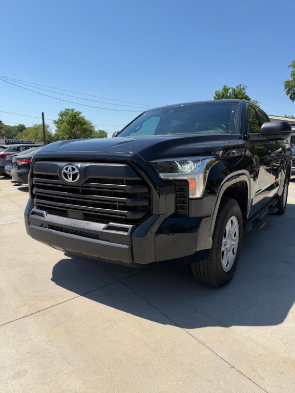 2023 Toyota Tundra Image 1