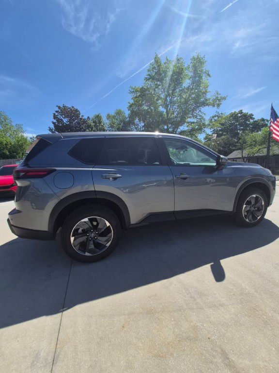 2025 Nissan Rogue Image 2