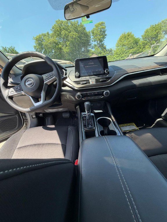 2024 Nissan Altima Image 4