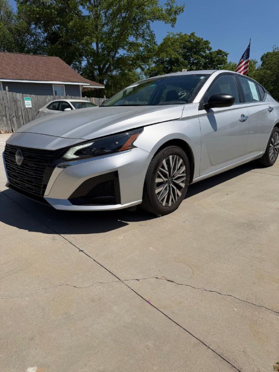 2024 Nissan Altima Image 5