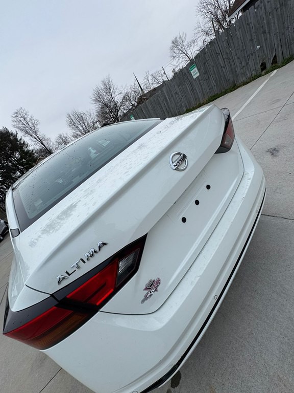 2020 Nissan Altima Image 3