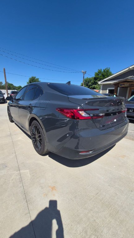 2025 Toyota Camry Image 4