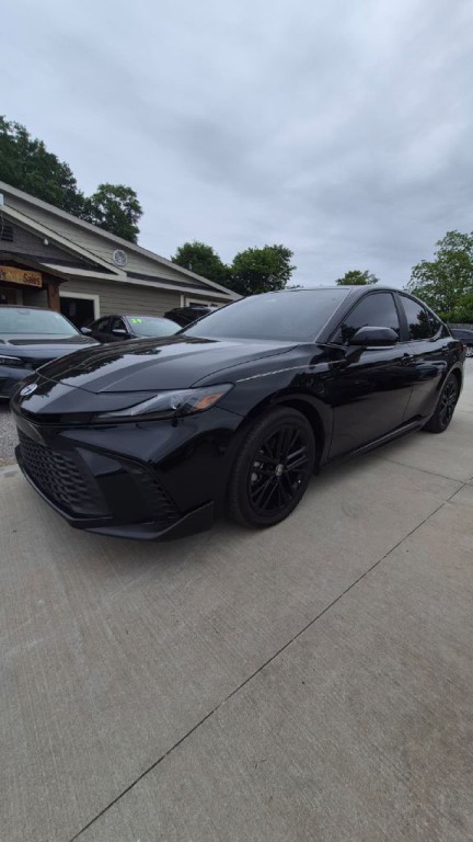 2025 Toyota Camry Image 2