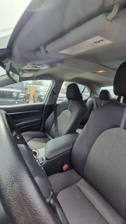 2024 Toyota Camry Image 2
