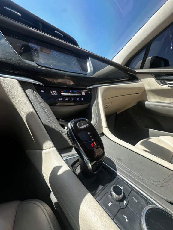 2021 Cadillac XT6 Image 5
