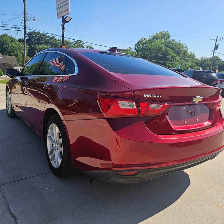 2017 Chevrolet Malibu Image 4