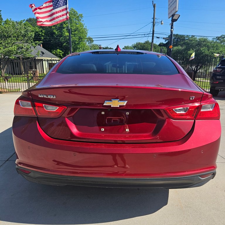 2017 Chevrolet Malibu Image 5