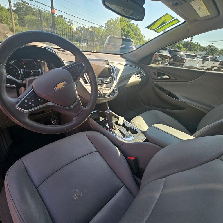 2017 Chevrolet Malibu Image 6