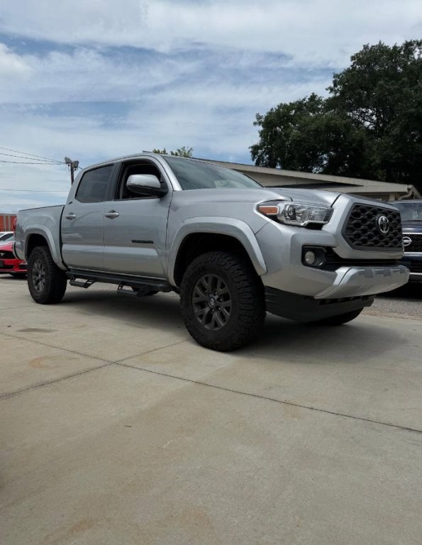 2023 Toyota Tacoma Image 1
