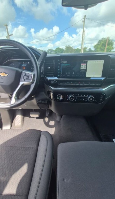 2023 Chevrolet Silverado 1500 Image 4