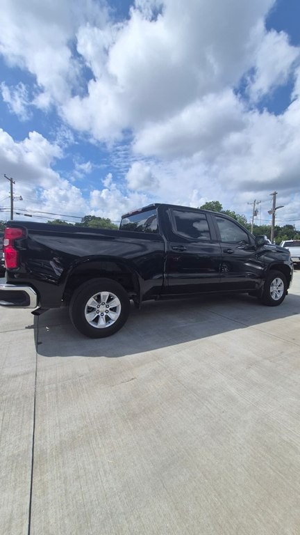 2023 Chevrolet Silverado 1500 Image 3
