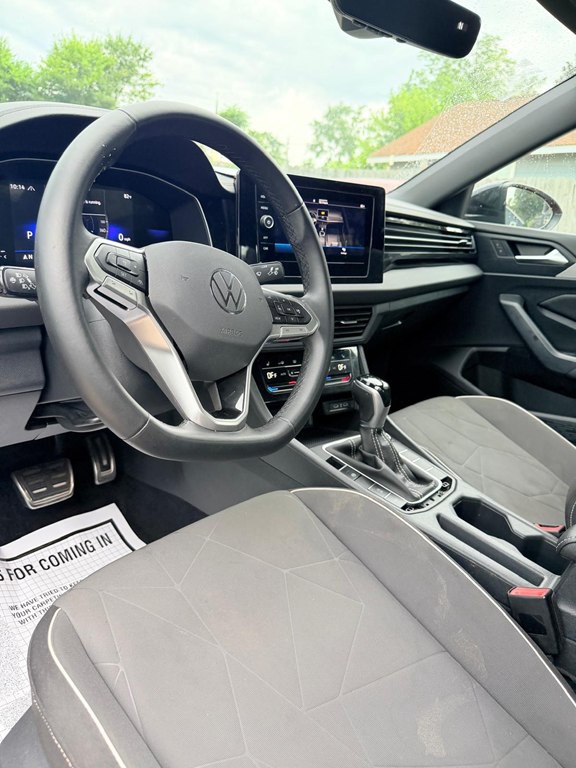 2025 Volkswagen Jetta Image 8