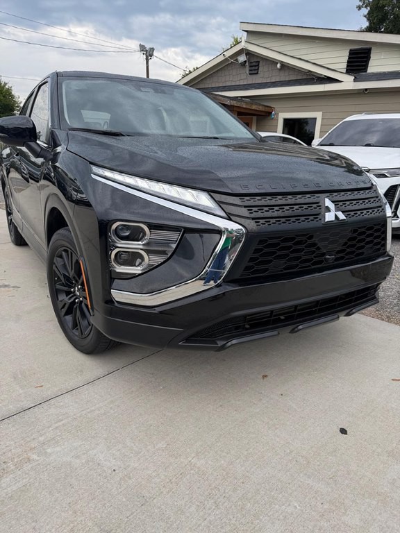 2024 Mitsubishi Eclipse Image 3