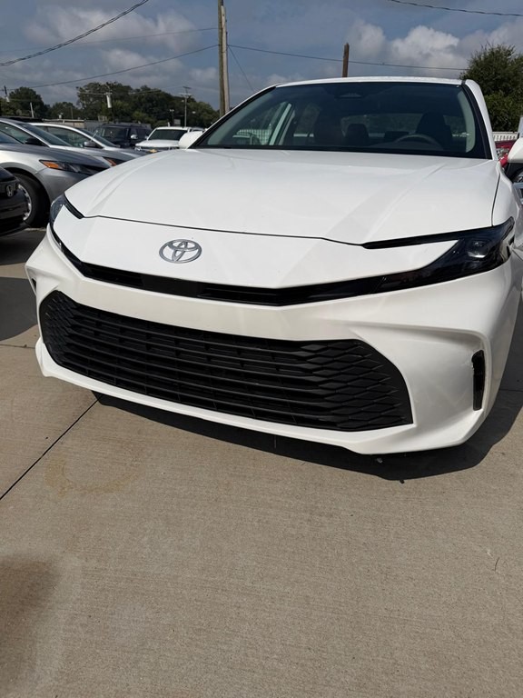 2026 Toyota Camry Image 5