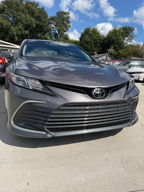 2023 Toyota Camry Image 1