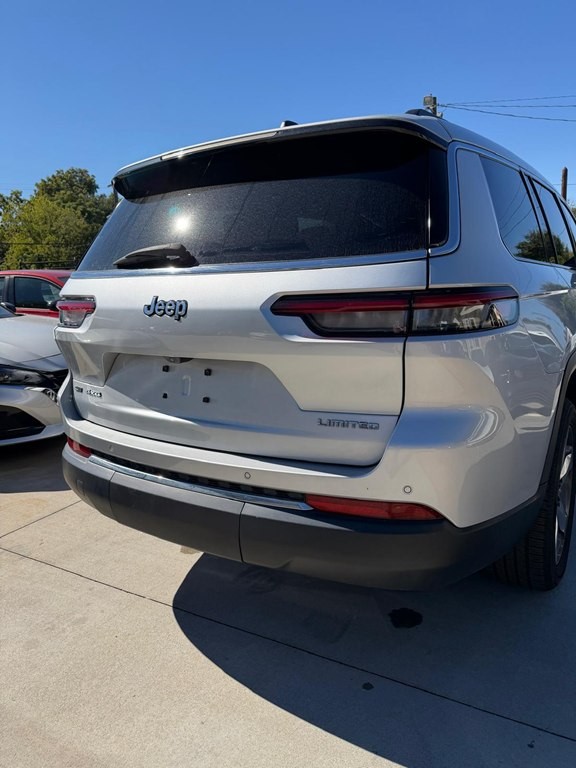 2021 Jeep Grand Cherokee Image 4