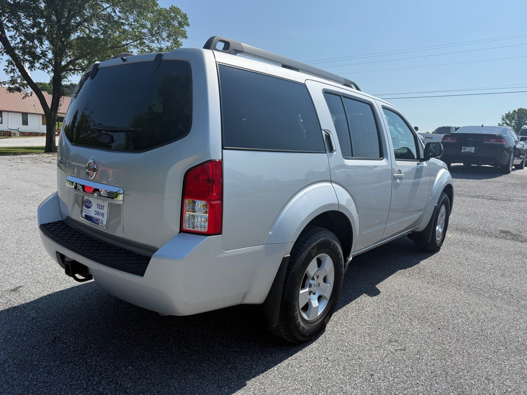 2012 Nissan Pathfinder Image 5
