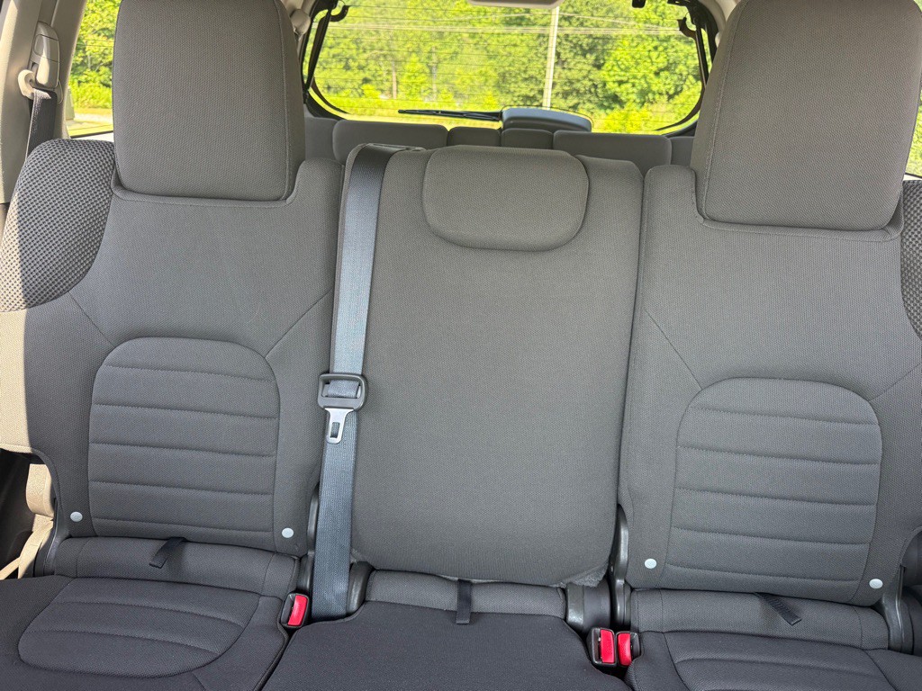 2012 Nissan Pathfinder Image 18