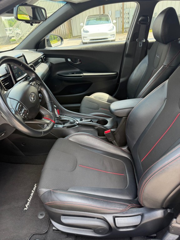 2020 Hyundai Veloster Image 9