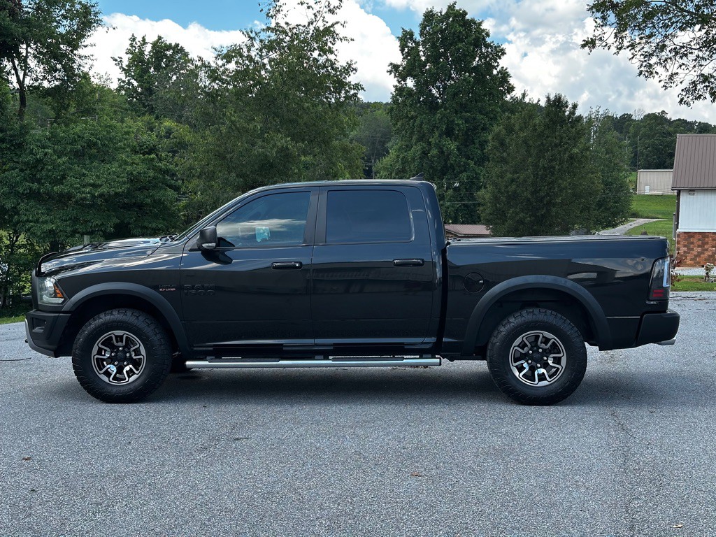 2016 RAM 1500 Image 8
