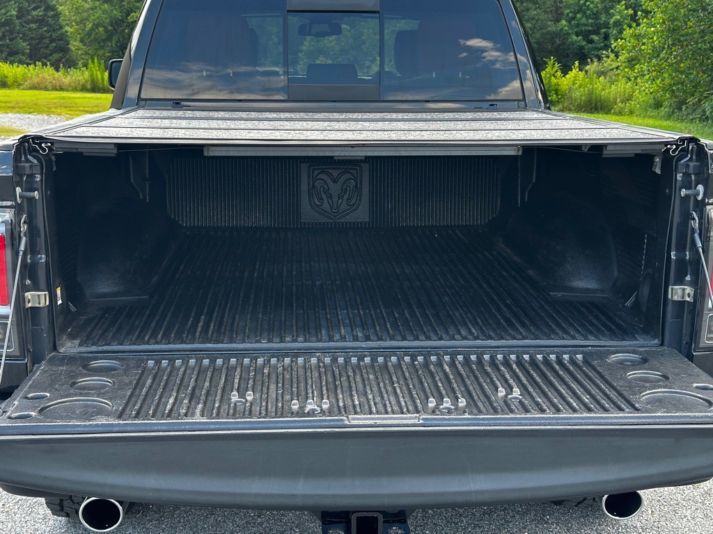 2016 RAM 1500 Image 9