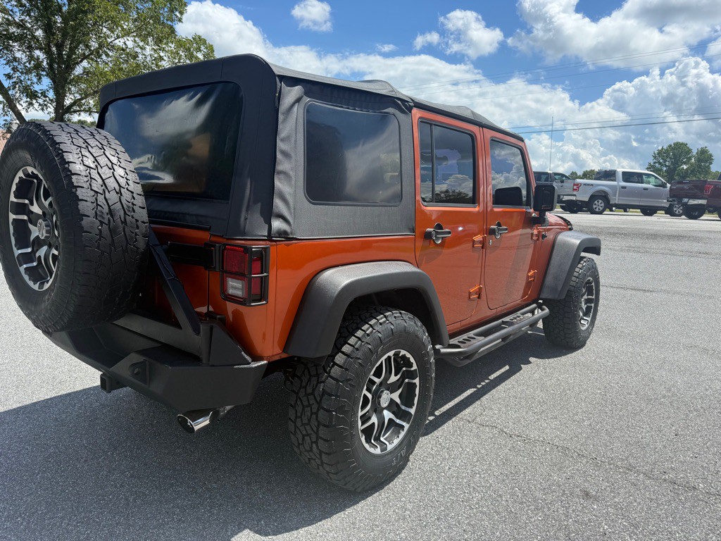 2011 Jeep Wrangler Unlimited Image 5