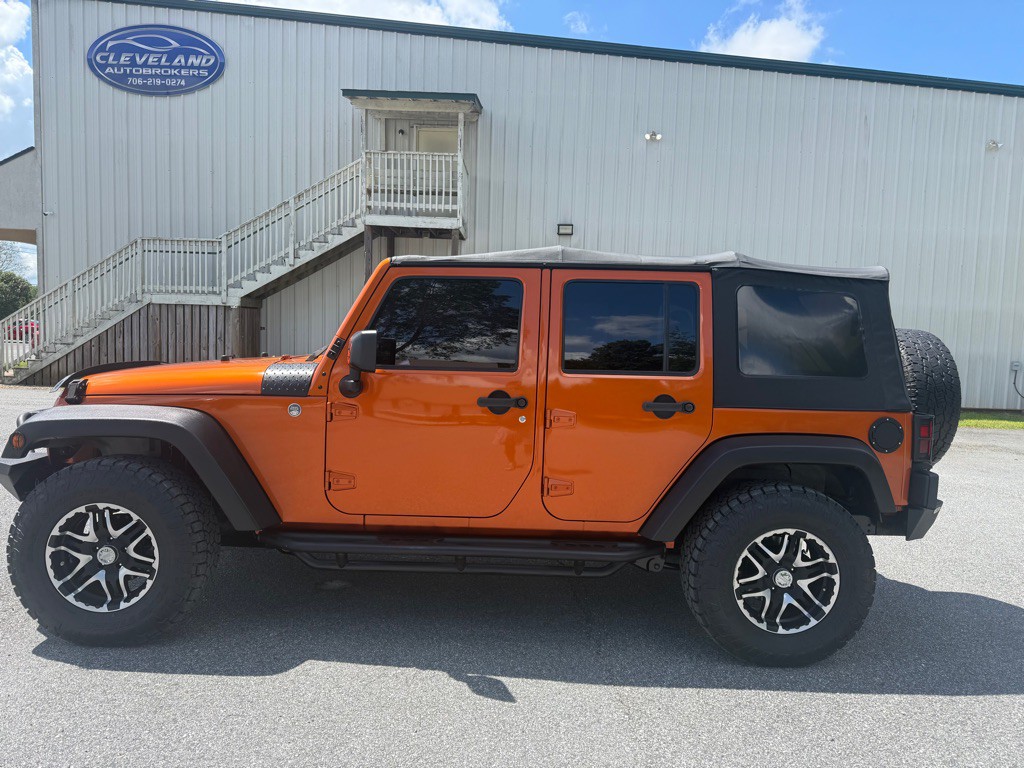 2011 Jeep Wrangler Unlimited Image 8