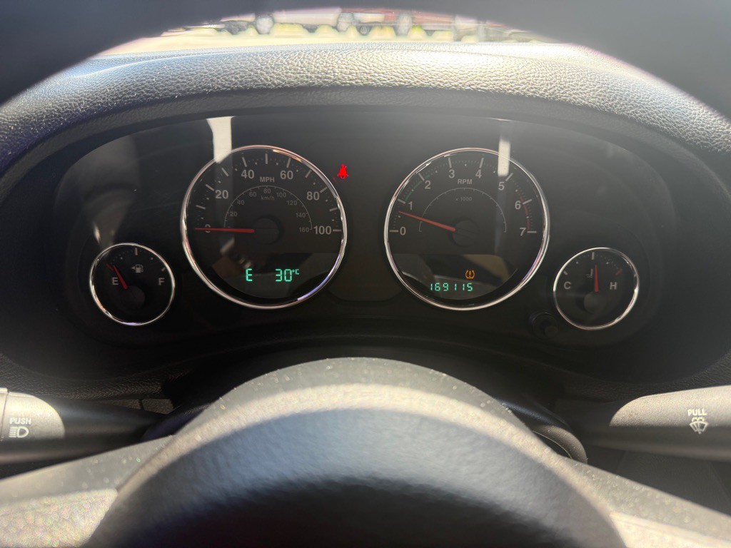 2011 Jeep Wrangler Unlimited Image 11